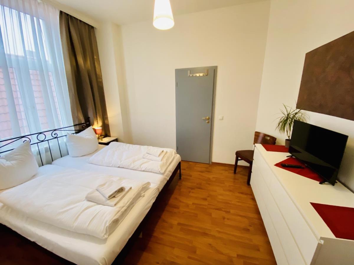 Doppelzimmer Zapfhahn, Direkt Am Alten Strom Rostock Exterior foto